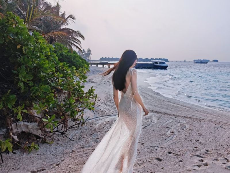 张先生和何女士蜜月之旅